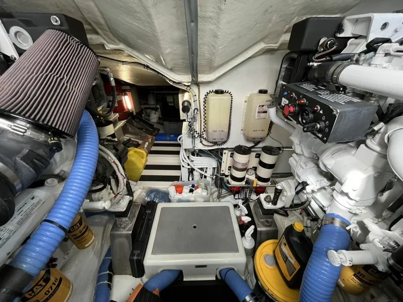 Slide: The Image of Azimut 62S 2008 - 6797311