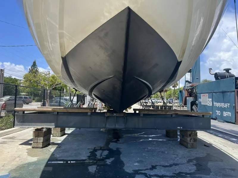 Slide: The Image of Azimut 62S 2008 - 6797335