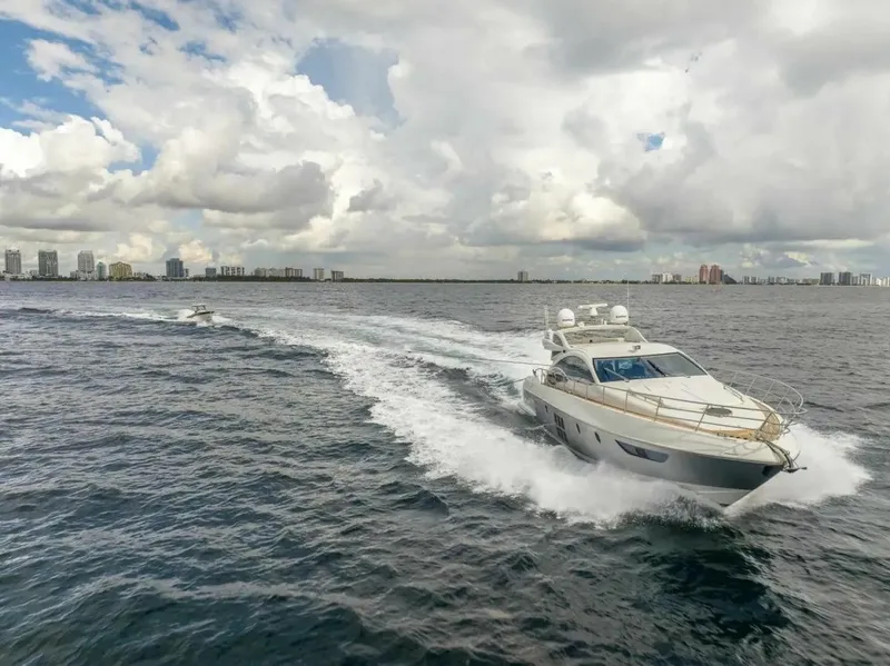 Slide: The Image of Azimut 62S 2008 - 6797344