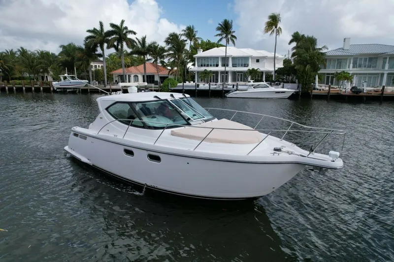 The Image of Tiara 3500 Sovran 2008 - undefined