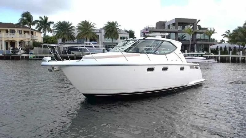 Slide: The Image of Tiara 3500 Sovran 2008 - 6797484