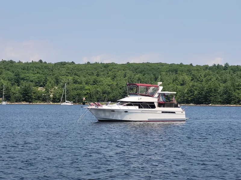 Slide: The Image of 42' Ocean Alexander port profle - 6821812