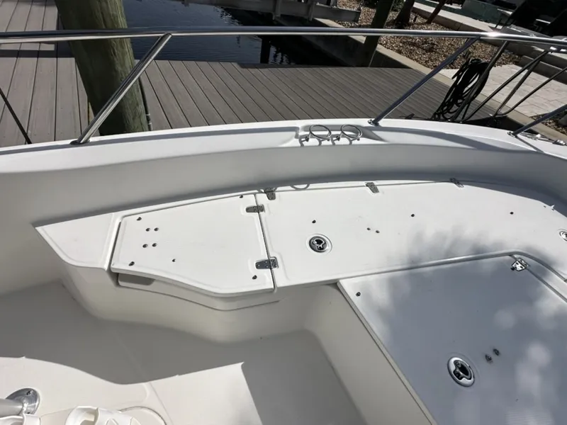 Slide: The Image of Boston Whaler 230 Dauntless 2012 - 6821530