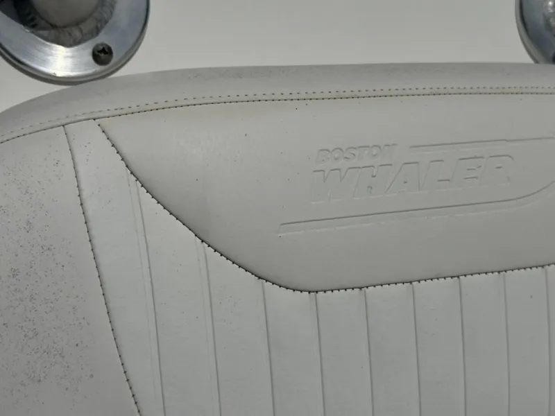 Slide: The Image of Boston Whaler 230 Dauntless 2012 - 6821570