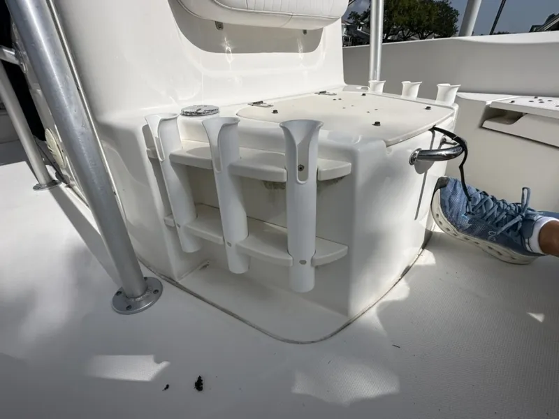 Slide: The Image of Boston Whaler 230 Dauntless 2012 - 6821541