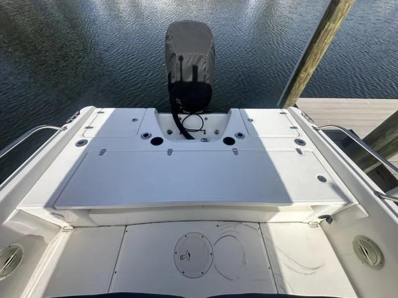 Slide: The Image of Boston Whaler 230 Dauntless 2012 - 6821524