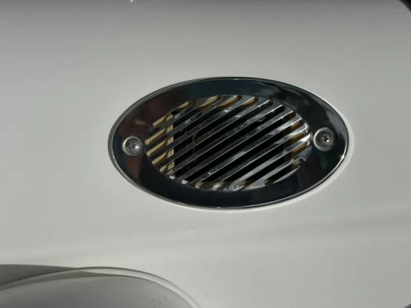 Slide: The Image of Boston Whaler 230 Dauntless 2012 - 6821569