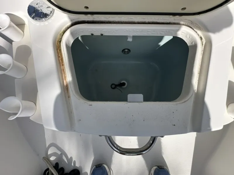 Slide: The Image of Boston Whaler 230 Dauntless 2012 - 6821540