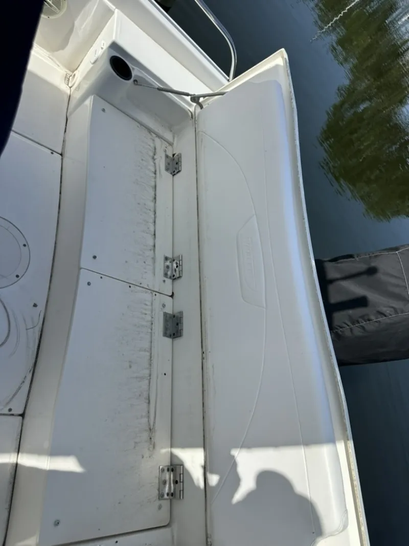 Slide: The Image of Boston Whaler 230 Dauntless 2012 - 6821526