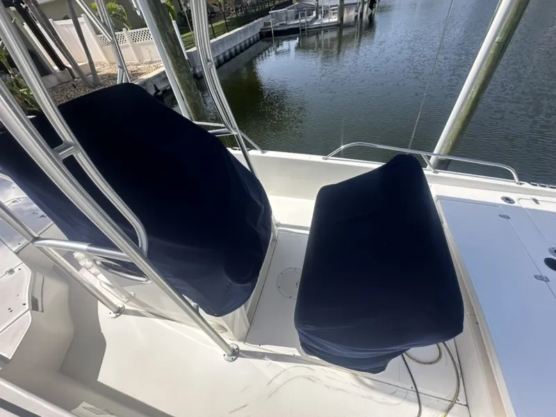 Slide: The Image of Boston Whaler 230 Dauntless 2012 - 6821517