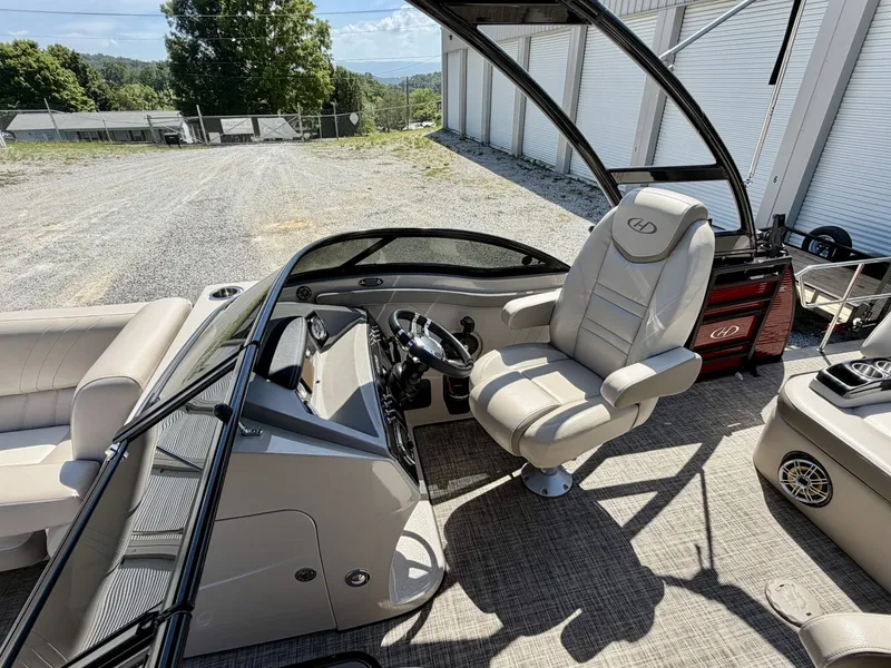 Slide: The Image of Harris Solstice DC 230 SLDH Tritoon 2019 - 6821883