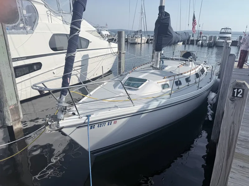 Slide: The Image of Catalina 34 1990 - 6822228