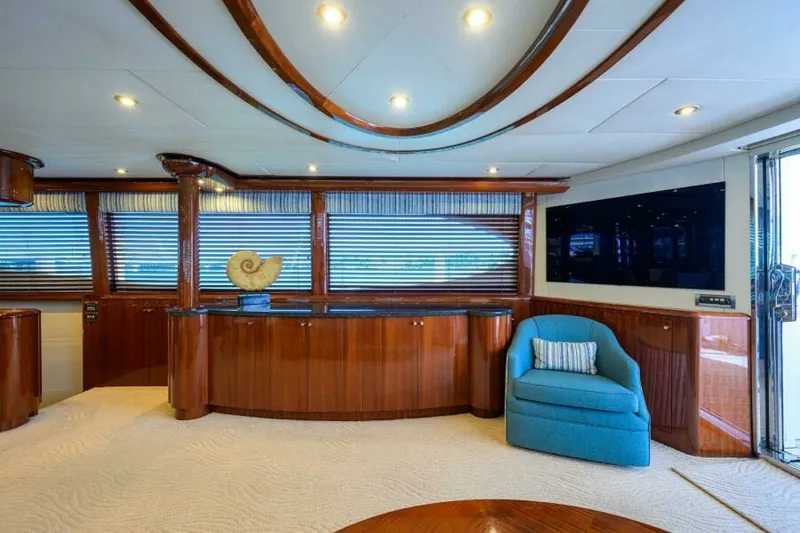Slide: The Image of Lazzara 80 WILLYN - Salon 2007 Lazzara 80 Flybridge Motoryacht WILLYN - 7656550