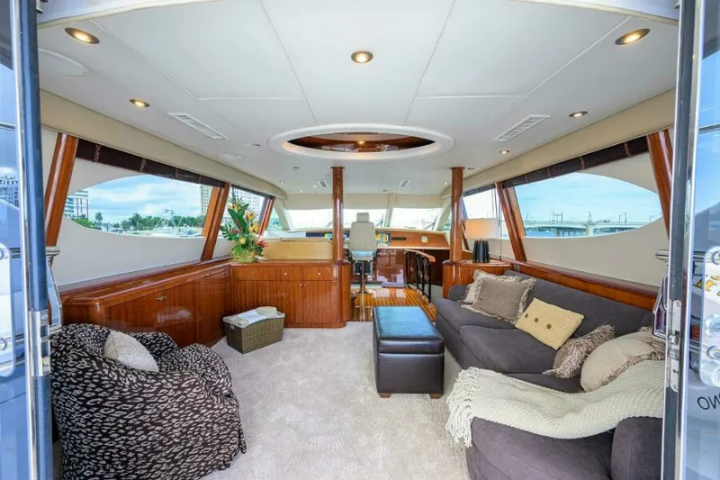Slide: The Image of Lazzara 80 WILLYN - Enclosed Flybridge 2007 Lazzara 80 Flybridge Motoryacht WILLYN - 7656580