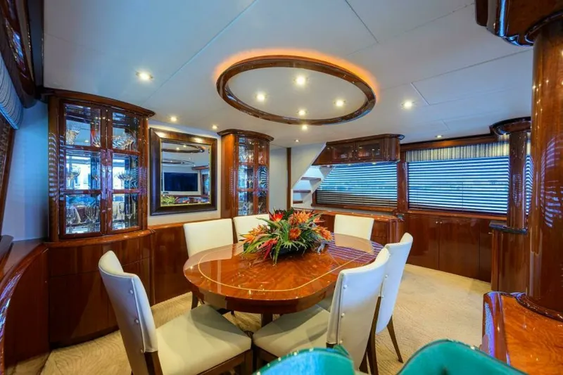 Slide: The Image of Lazzara 80 WILLYN - Dining 2007 Lazzara 80 Flybridge Motoryacht WILLYN - 7656554