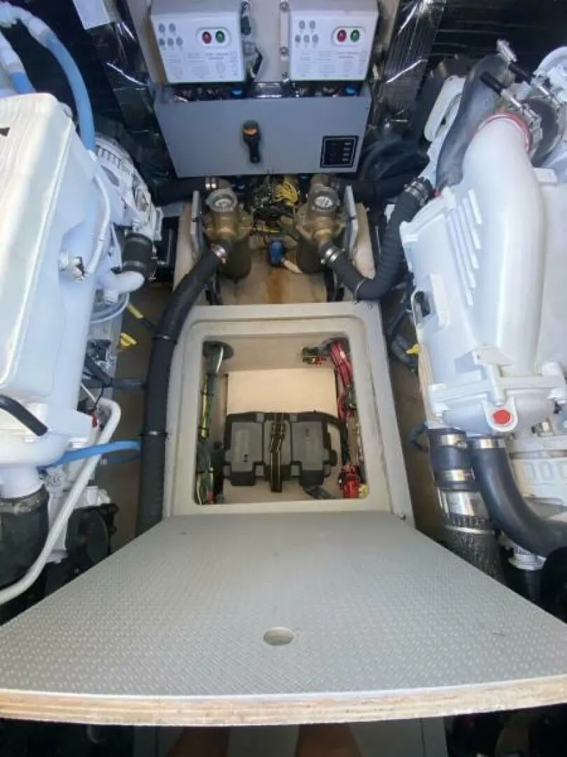 Slide: The Image of Meridian 441 Sedan 2014 - 6823277