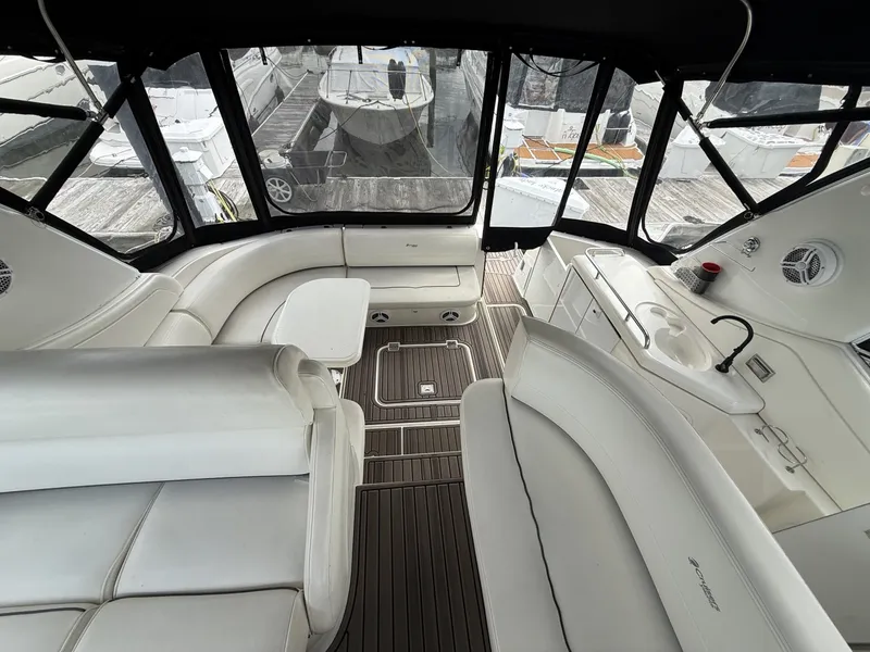 Slide: The Image of Cruisers 370 Express 2006 - 6823670