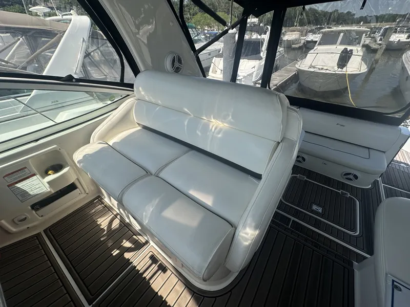 Slide: The Image of Cruisers 370 Express 2006 - 6826453