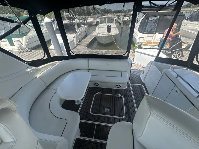 Slide: The Image of Cruisers 370 Express 2006 - 6826455