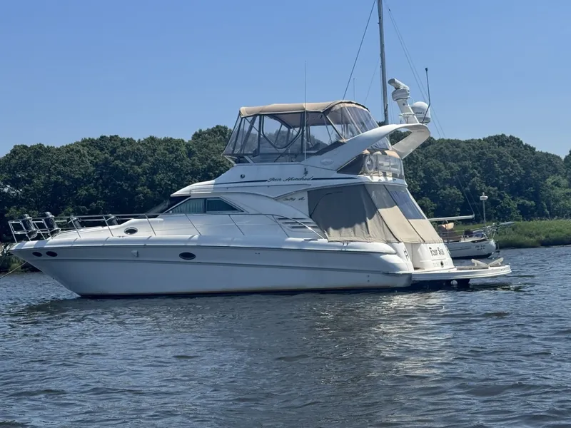 Slide: The Image of Sea Ray 400 Sedan Bridge 2001 - 6824325