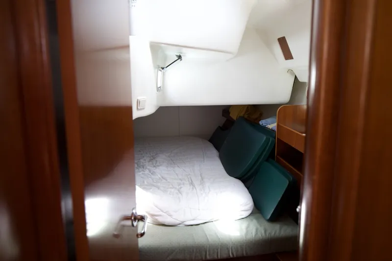 Slide: The Image of Beneteau 423 2005 - 6827171