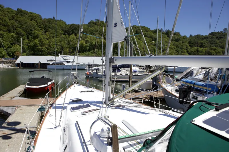 Slide: The Image of Beneteau 423 2005 - 6827142