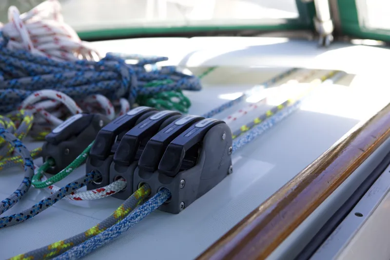 Slide: The Image of Beneteau 423 2005 - 6827156