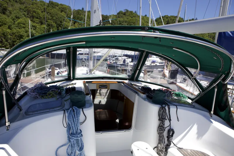 Slide: The Image of Beneteau 423 2005 - 6827139