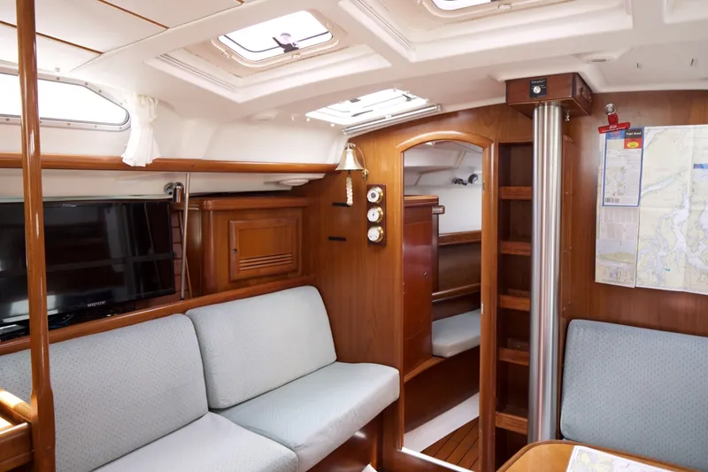 Slide: The Image of Beneteau 423 2005 - 6827161