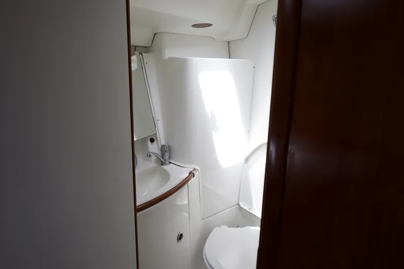 Slide: The Image of Beneteau 423 2005 - 6827176