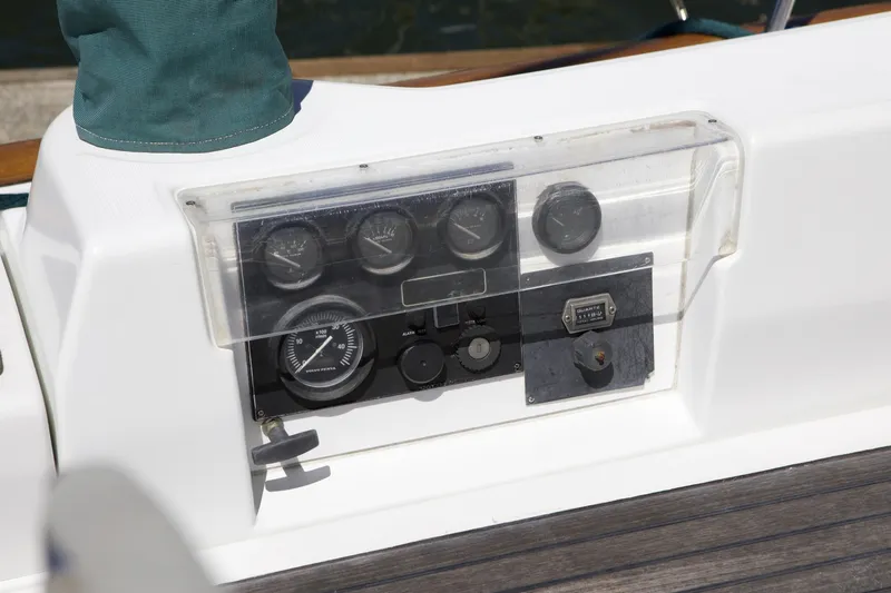 Slide: The Image of Beneteau 423 2005 - 6827155