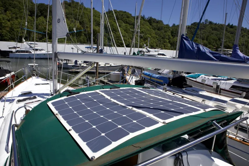 Slide: The Image of Beneteau 423 2005 - 6827141