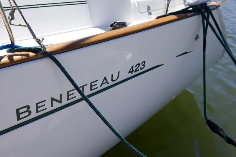 Slide: The Image of Beneteau 423 2005 - 6827151