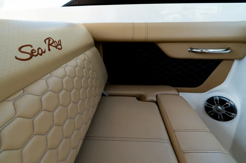 Slide: The Image of Sea Ray SDX 290 2022 - 6827947