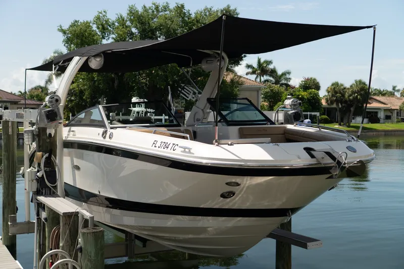 Slide: The Image of Sea Ray SDX 290 2022 - 6827905