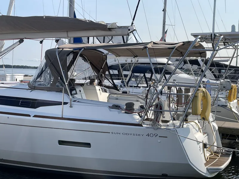 Slide: The Image of Jeanneau Sun Odyssey 409 2011 - 6829348