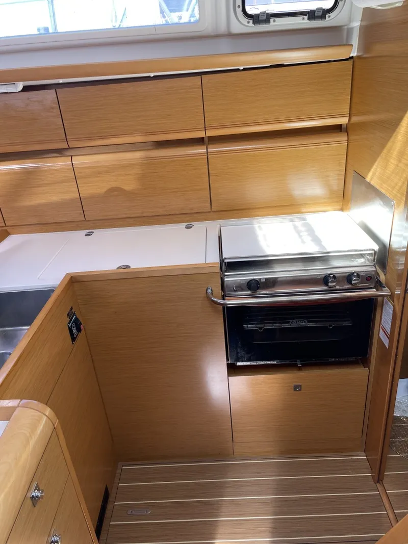 Slide: The Image of Jeanneau Sun Odyssey 409 2011 - 6829357