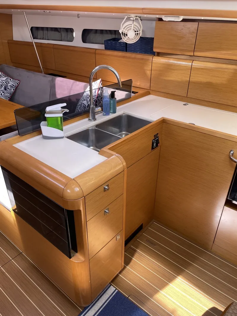 Slide: The Image of Jeanneau Sun Odyssey 409 2011 - 6829356