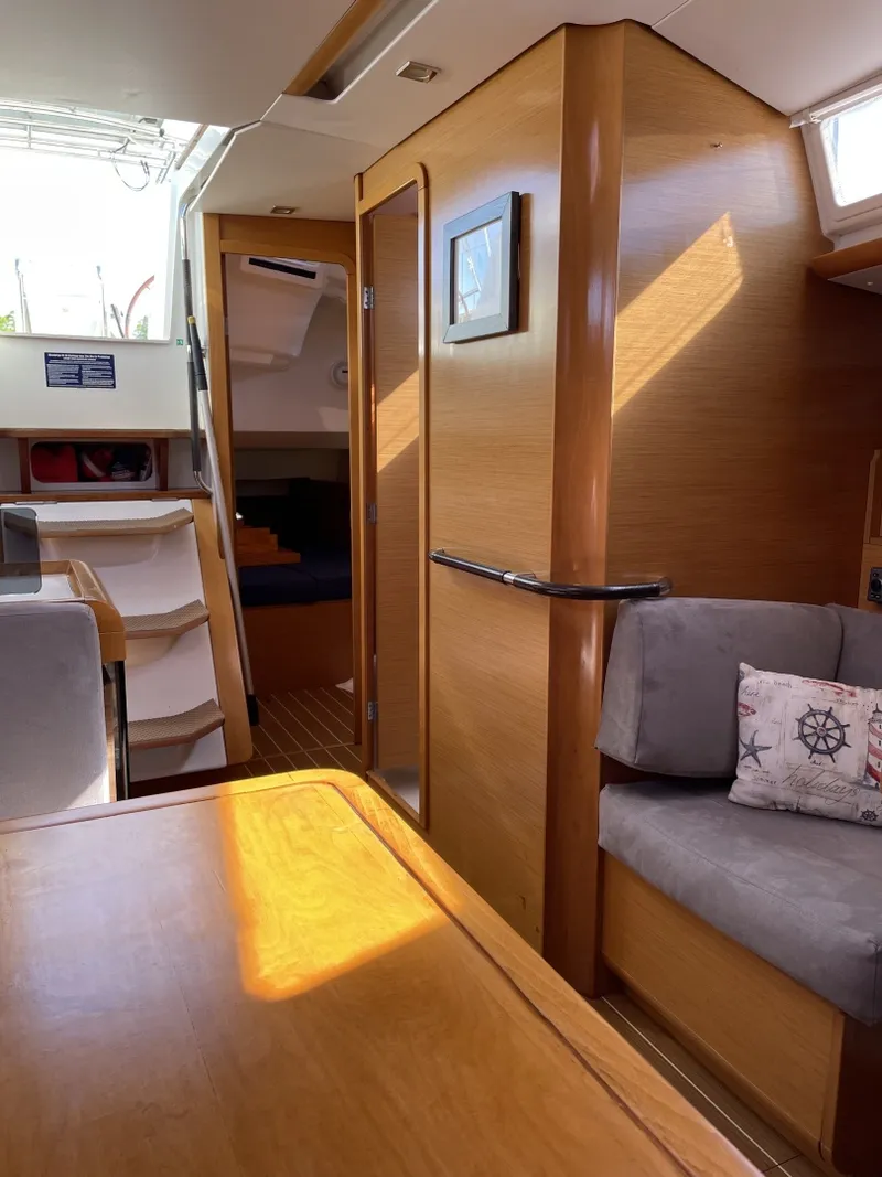 Slide: The Image of Jeanneau Sun Odyssey 409 2011 - 6829370