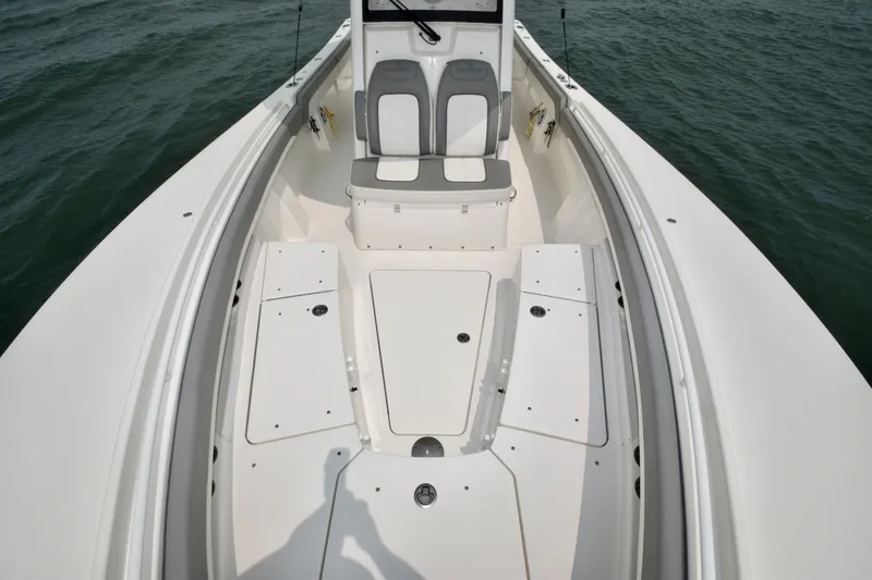 Slide: The Image of Regulator Marine 28 FS 2023 - 6840627