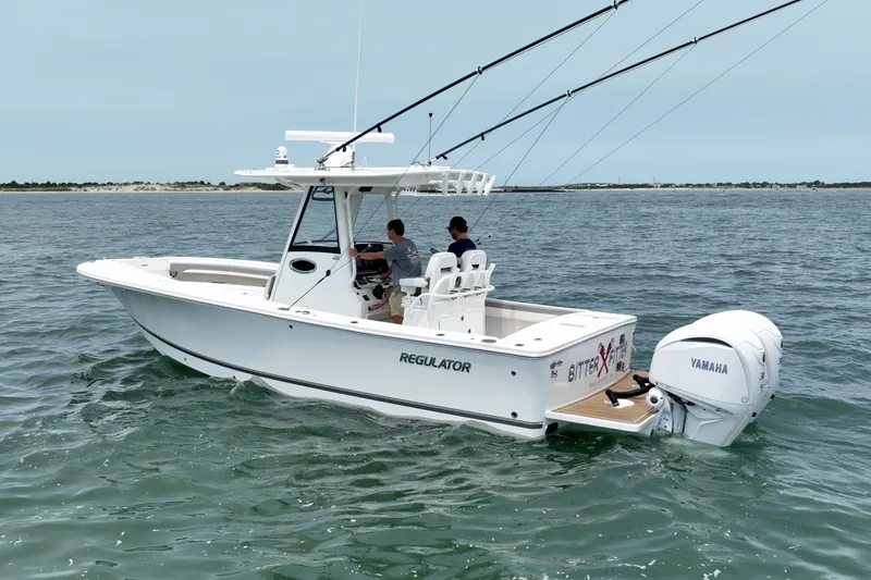Slide: The Image of Regulator Marine 28 FS 2023 - 6840602