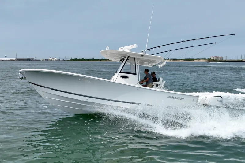Slide: The Image of Regulator Marine 28 FS 2023 - 6840614