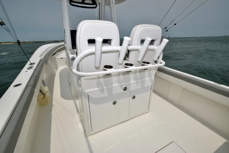 Slide: The Image of Regulator Marine 28 FS 2023 - 6840642