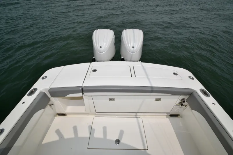 Slide: The Image of Regulator Marine 28 FS 2023 - 6840621