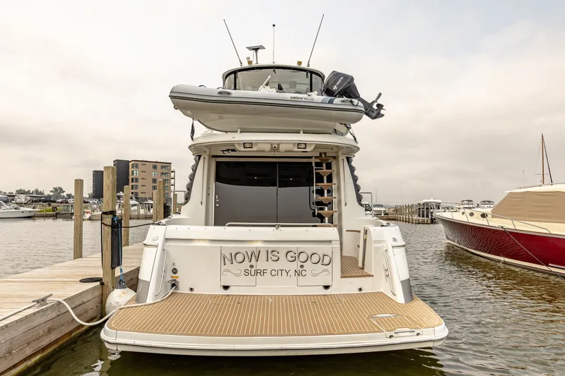 Slide: The Image of Carver Yachts 530 Voyager Sky Lounge 2002 - 7144131
