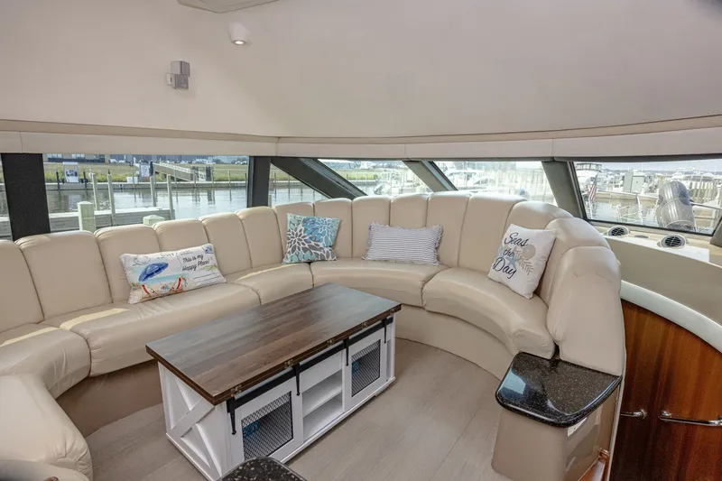 Slide: The Image of Carver Yachts 530 Voyager Sky Lounge 2002 - 7144029