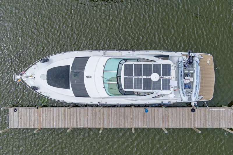 Slide: The Image of Carver Yachts 530 Voyager Sky Lounge 2002 - 7144139