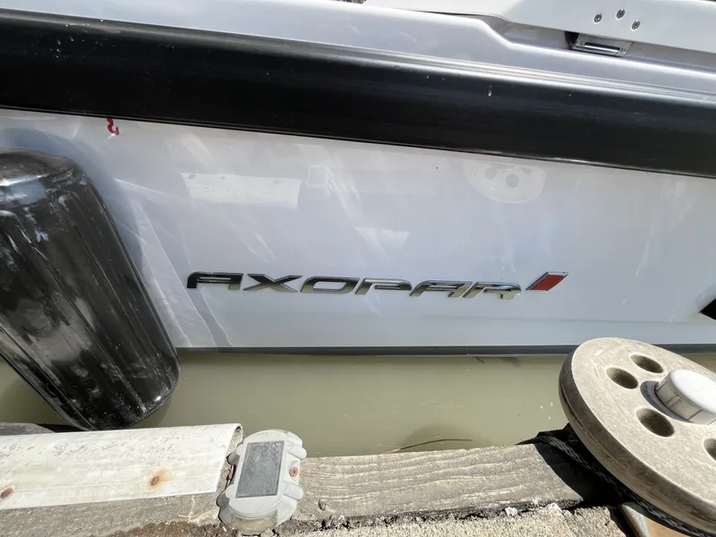 Slide: The Image of Axopar 29 Cross Cabin XC 2025 - 6830202