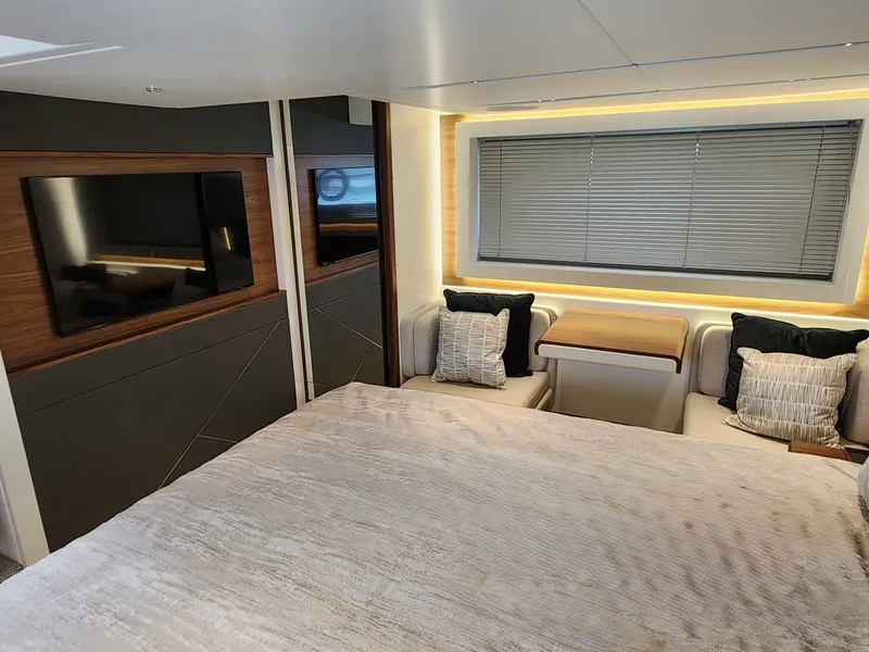 Slide: The Image of Sunseeker 55 Predator EVO 2023 - 6832368