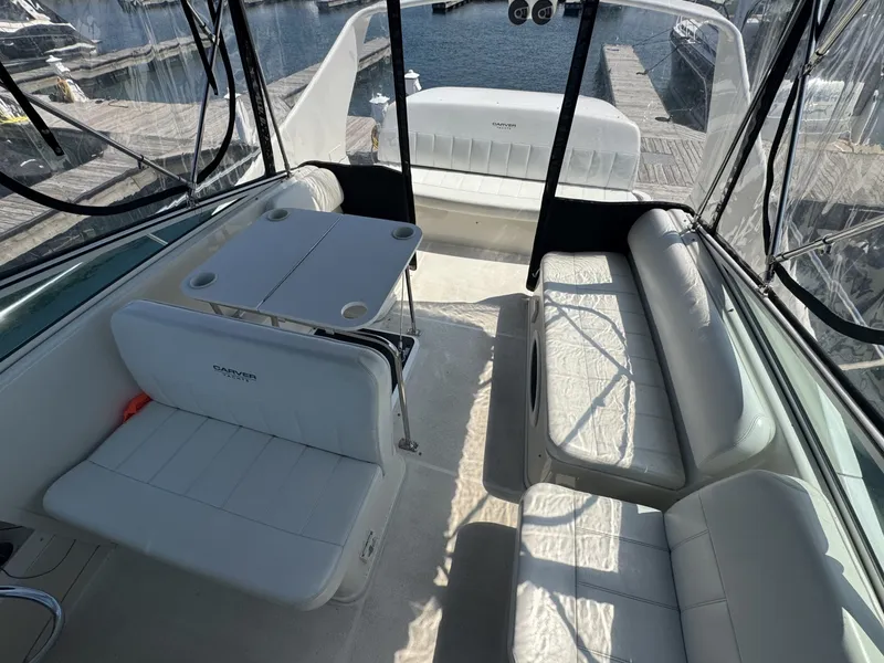 Slide: The Image of Carver Yachts 35 Mariner 1998 - 6830663